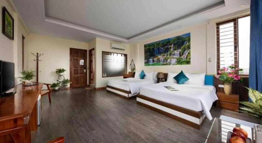 Hotel Viet Village