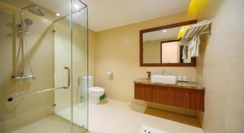 Vinh Hung 2 Hotel 2*