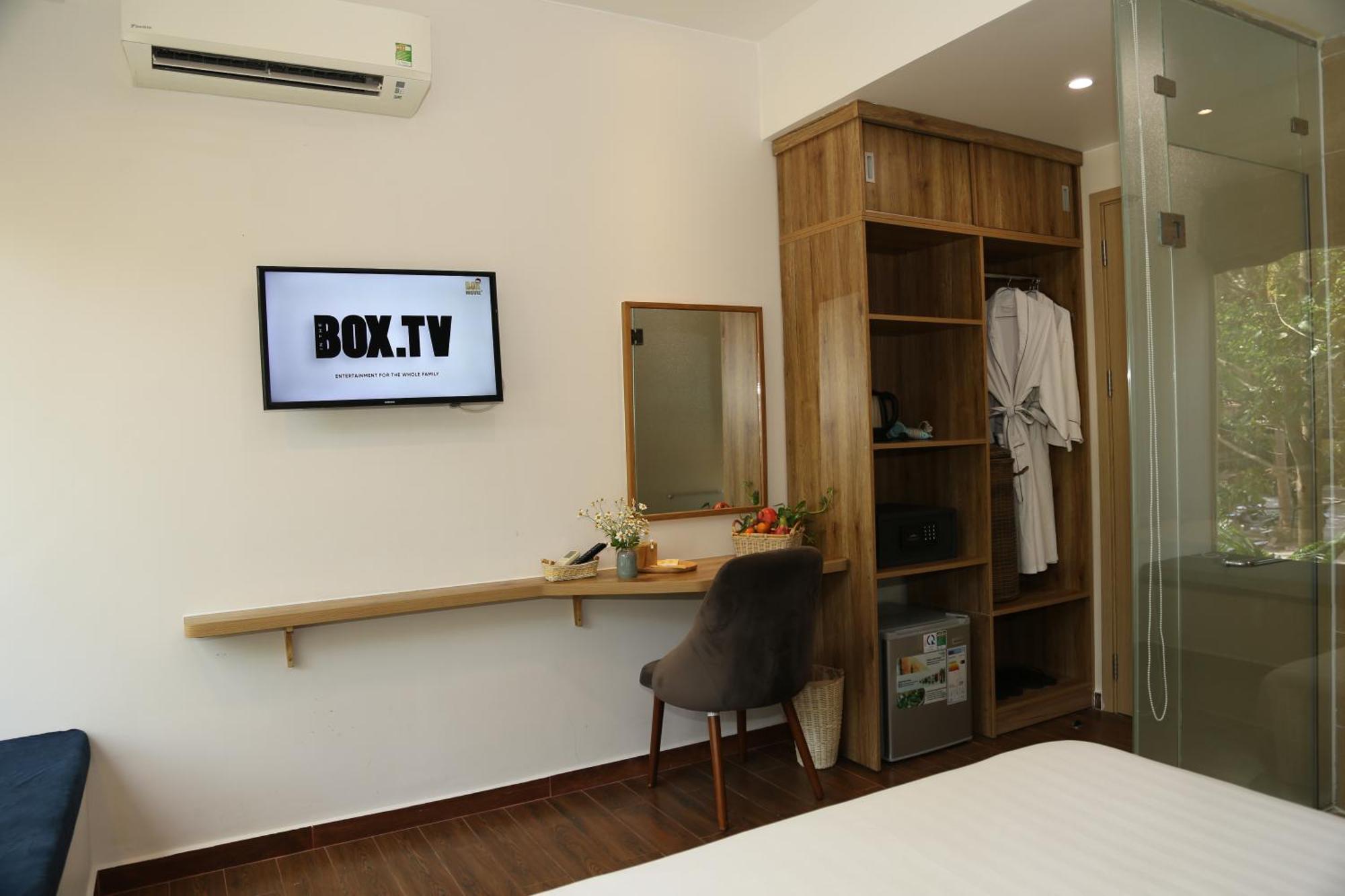 Tom Hill Boutique & 4*