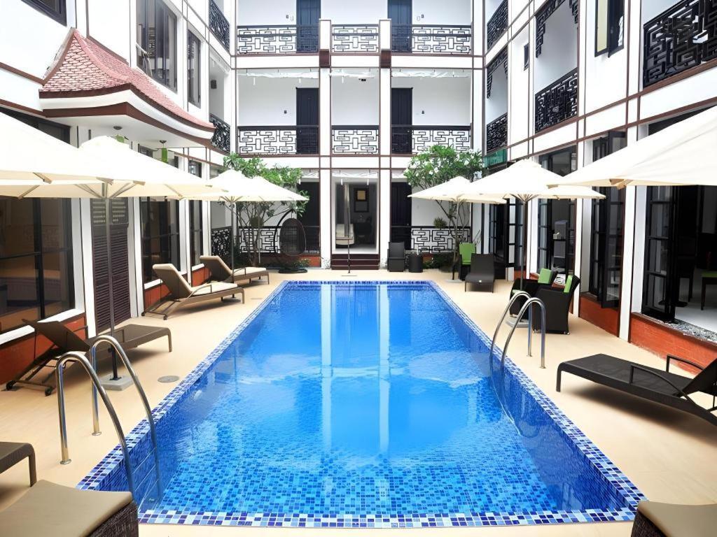 Hotel Vinh Hung 2 2*