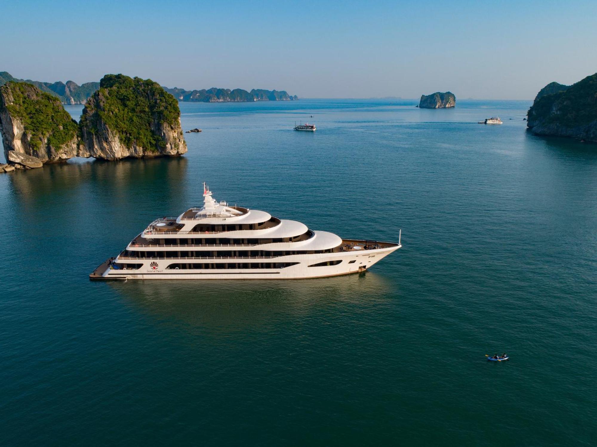 Halong Bay Cruises 5* Ha Long