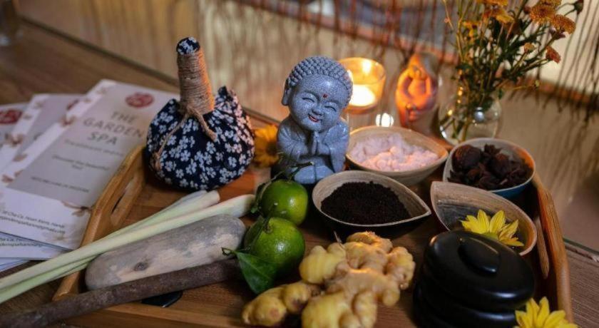 Garden Boutique And Hanoi