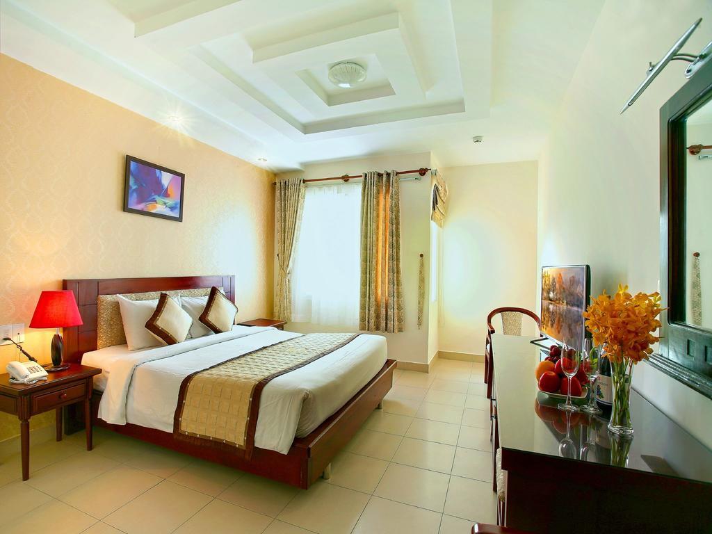 Sunny Hotel Nha Trang