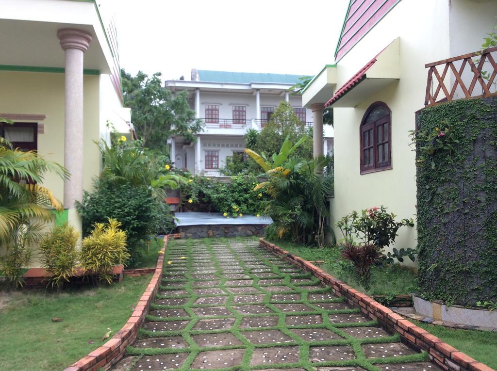 Ha Nga Guest house 2*