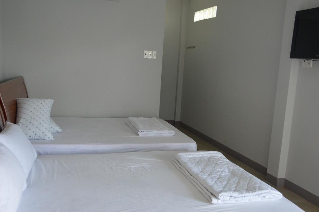 Motel Phung Hoang *