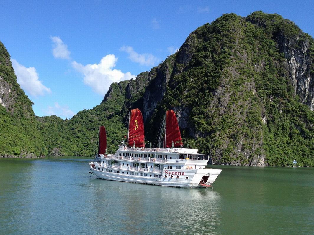 Syrena Cruises 4*