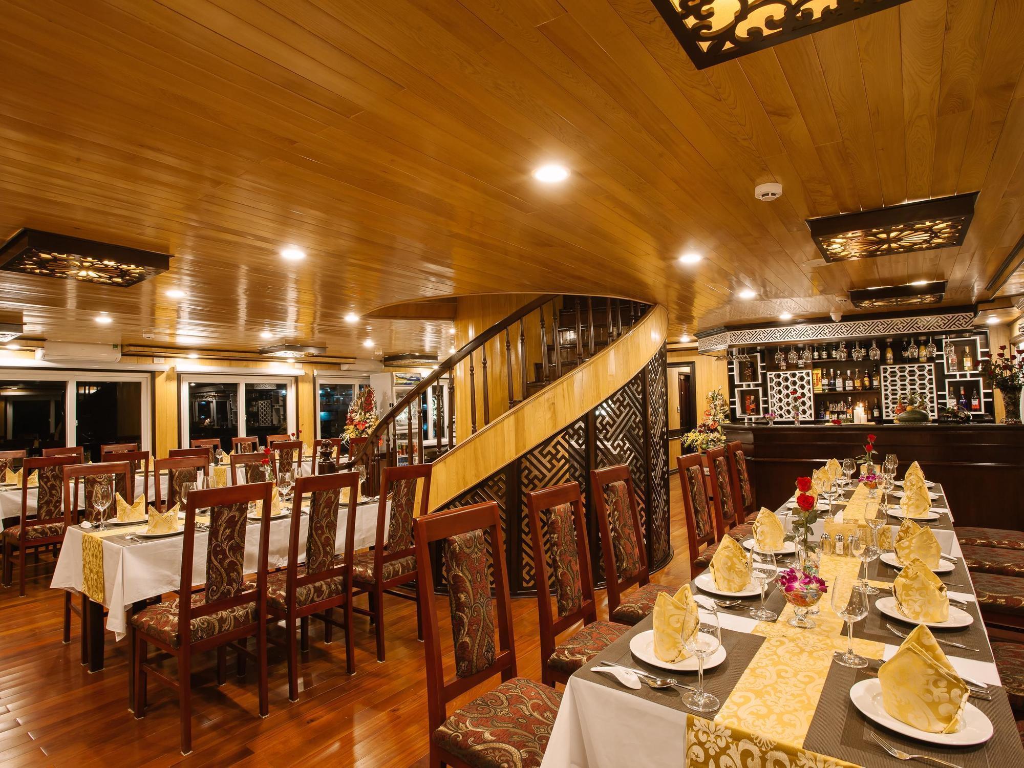 Cristina Diamond Cruise 