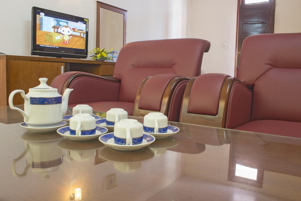 Ngan Hang Hotel 2*