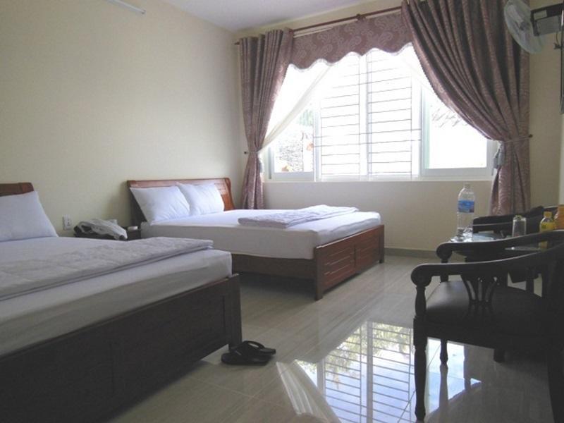 Villa Huong Giang Seaside Villa,