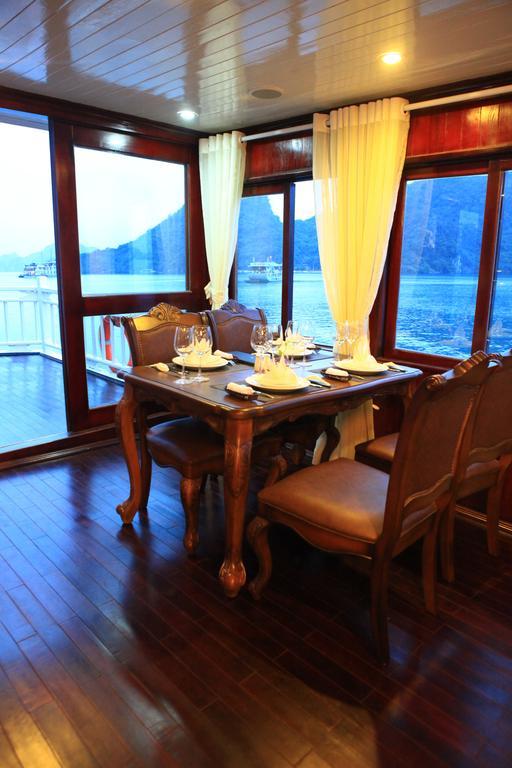 Halong Phoenix Cruiser