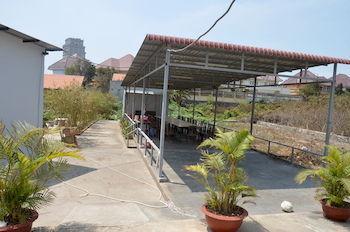 Motel Phung Hoang *