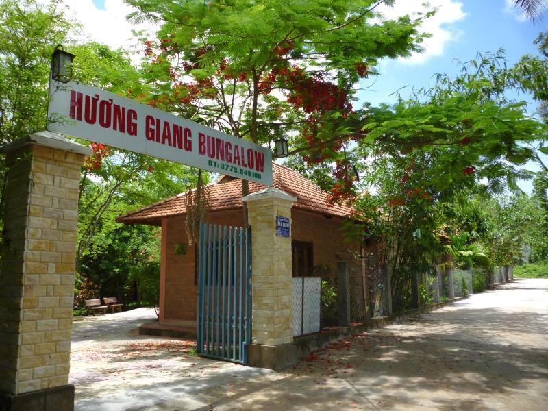 Hotel Huong Giang 2*