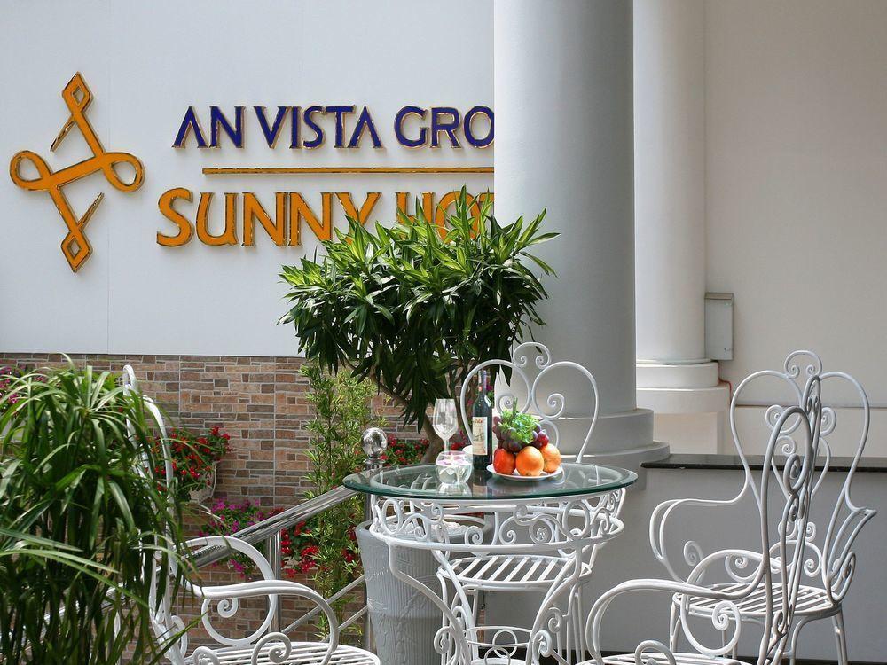 Sunny Hotel