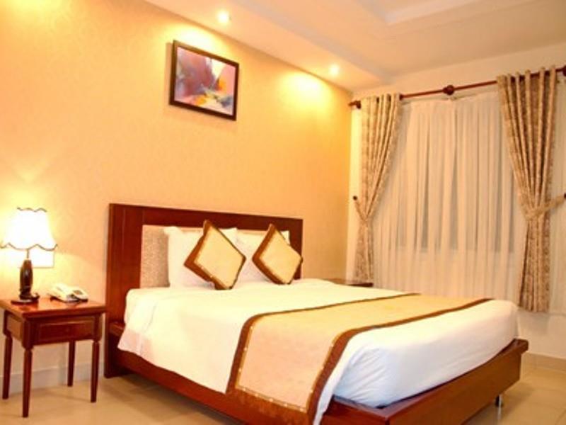 Sunny Hotel Nha Trang