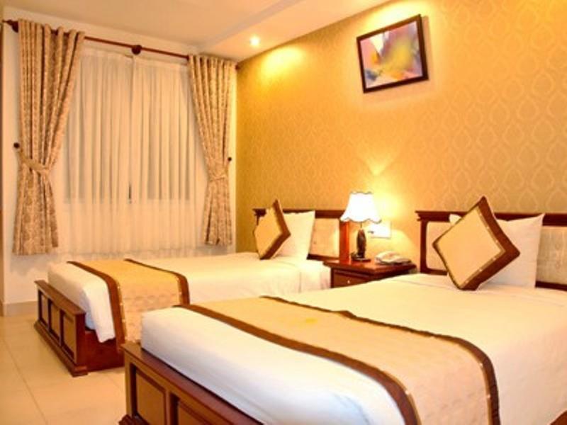 Sunny Hotel 3*