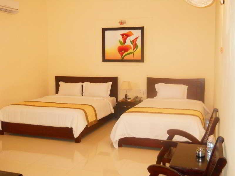 Queen Hotel 3*