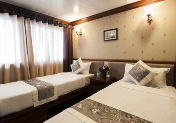  Halong Phoenix Cruiser Ha Long