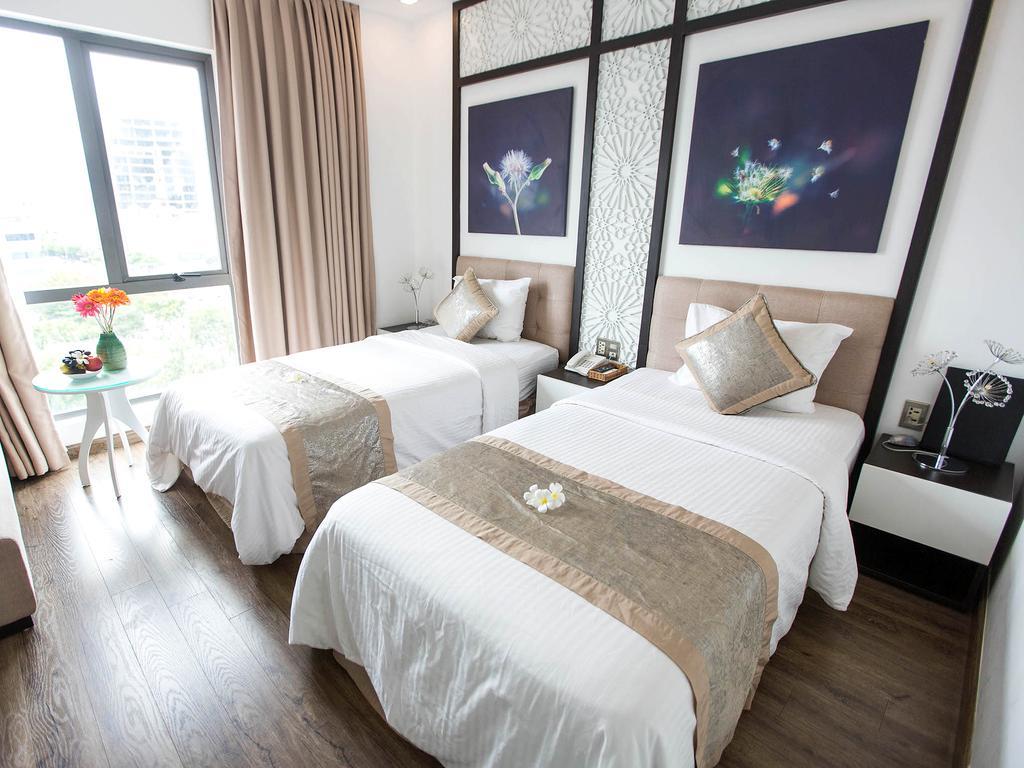 Flora & Hotel 2*