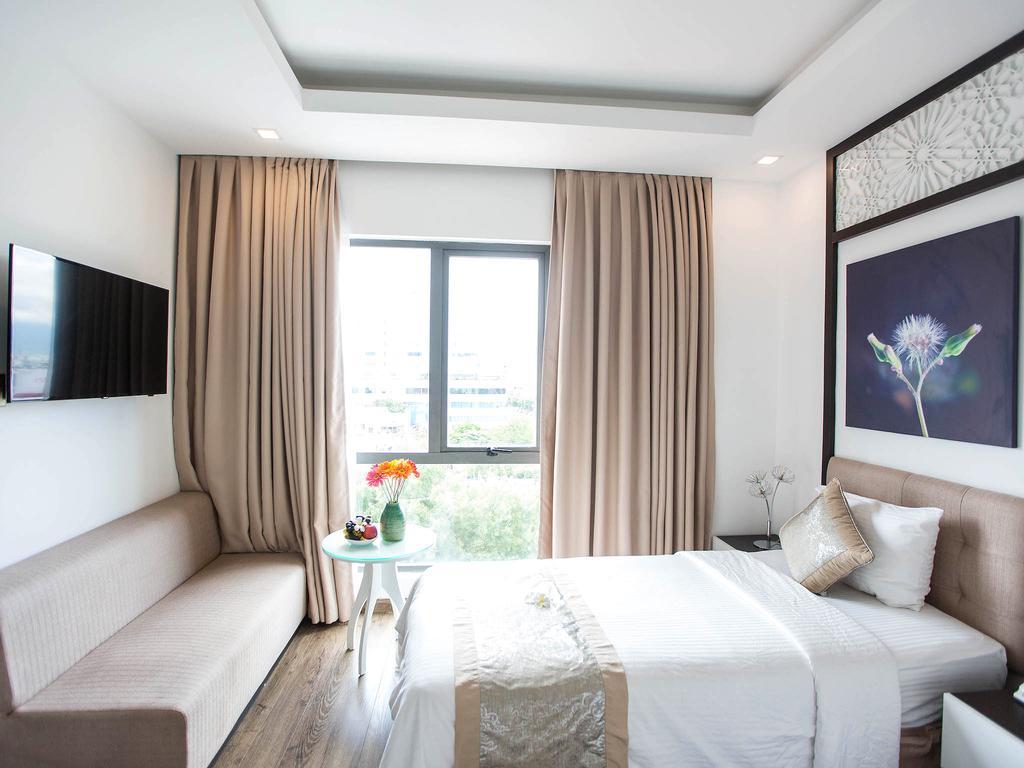 Hotel Flora & 2*
