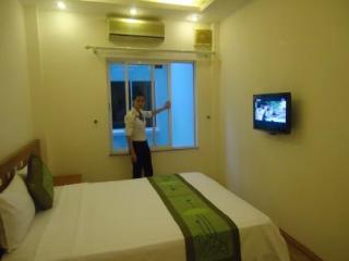Khách sạn Diamond 2*