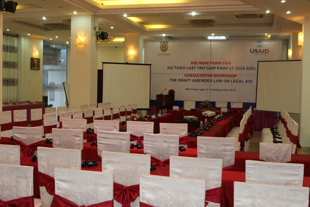 Chau Loan Nha Trang 3*
