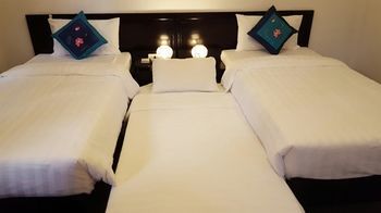 Phu House Hostel