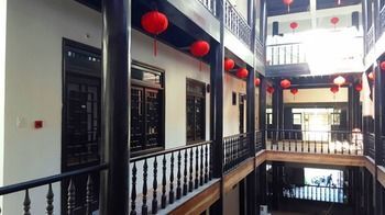 Phu House Hostel *