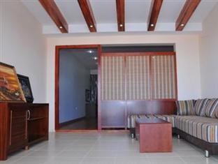 Ho Park Khach San - 3*