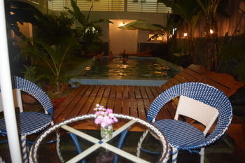 Orchid Guest house 2*