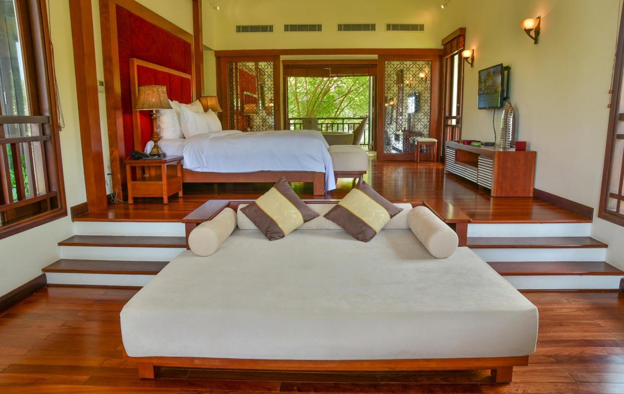 Resort Furama