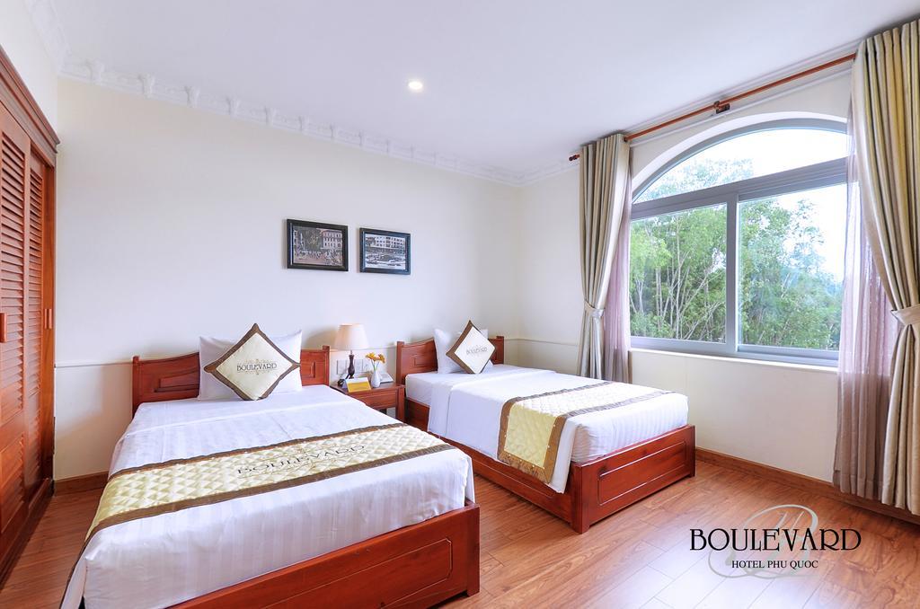 Boulevard Khách sạn 3*