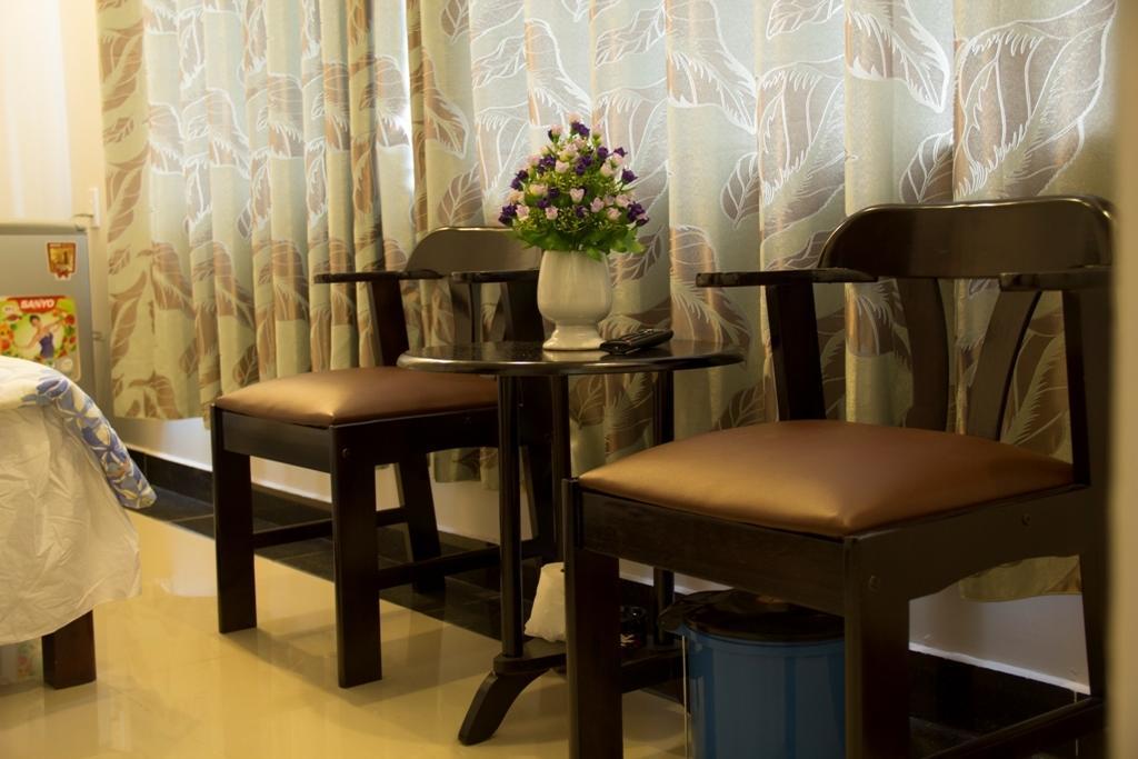 New Day Hotel *