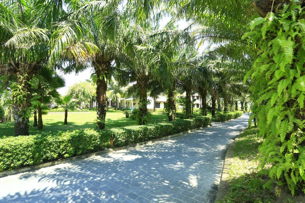 Tropical Khu nghỉ mát 4*