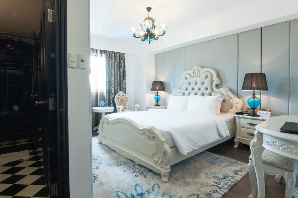 A&em Signature Khách sạn 4*