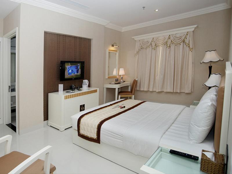 Hotel Seventeen Saloon