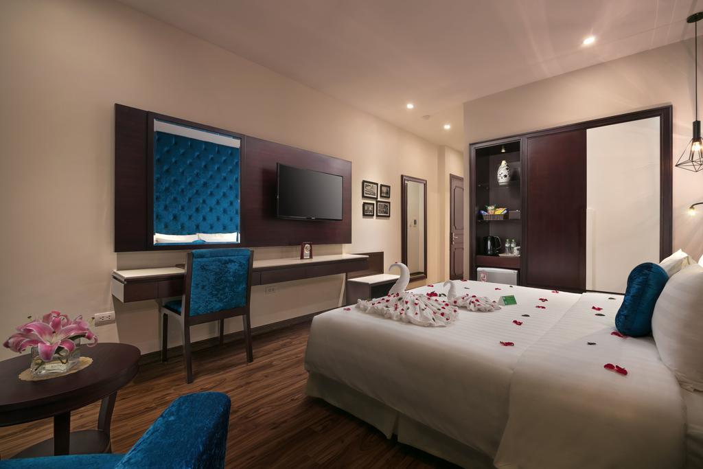 Serene Boutique & 4* Hanoi