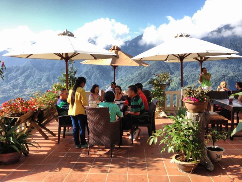 Khách sạn Hmong 3*