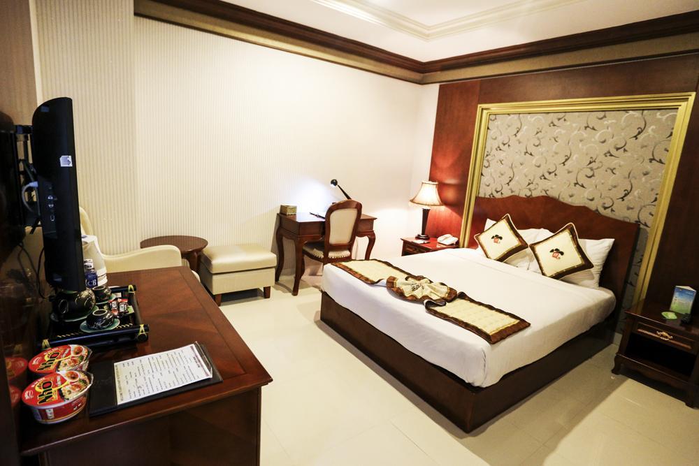 Seventeen Saloon Hotel 3*