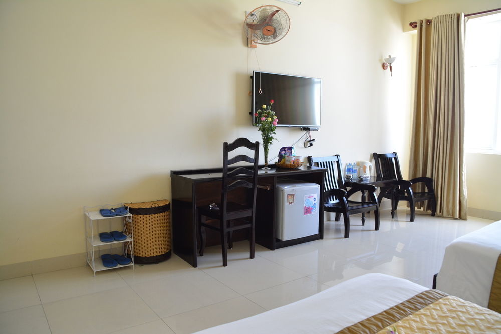 Queen Hotel 3*