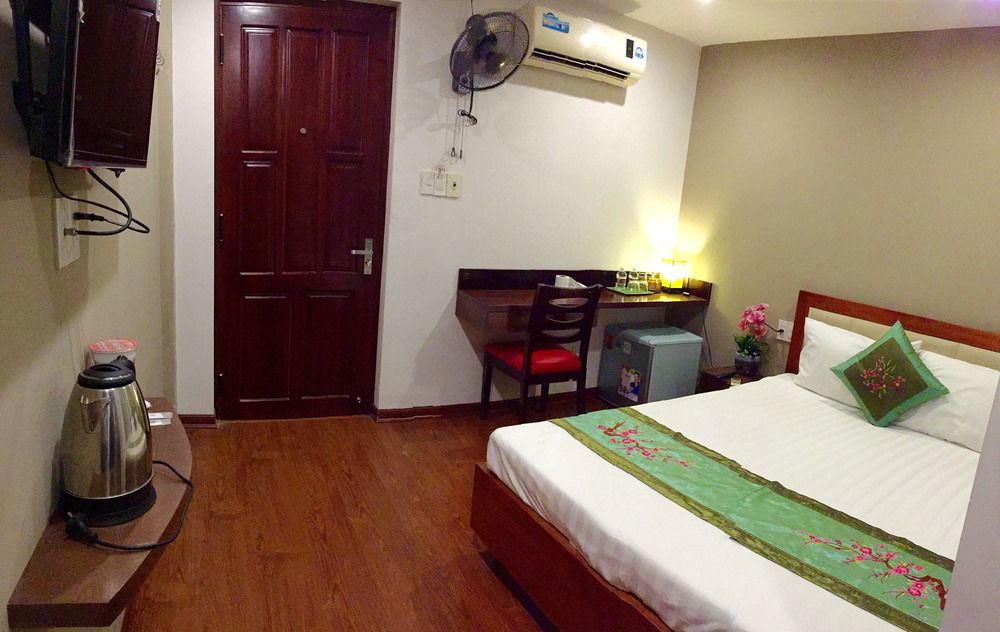 Quan Quan Hotel 2* Da Nang