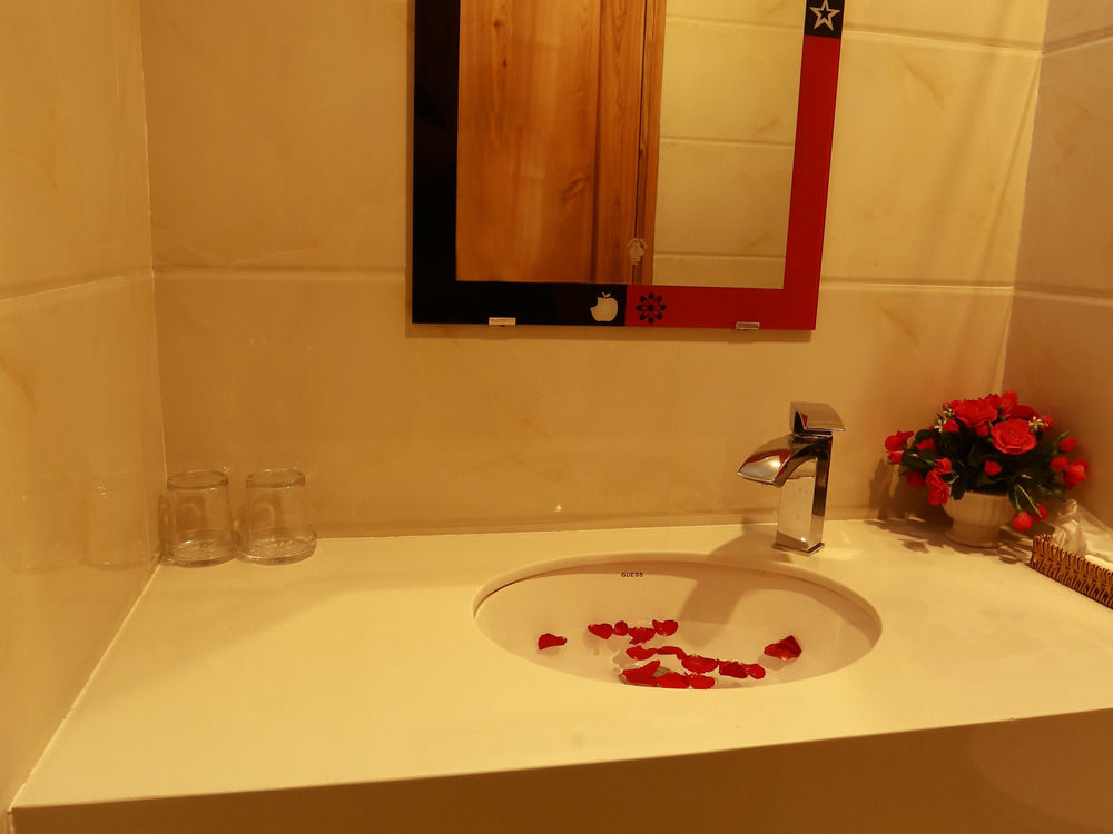 Khách sạn Valentine 2*