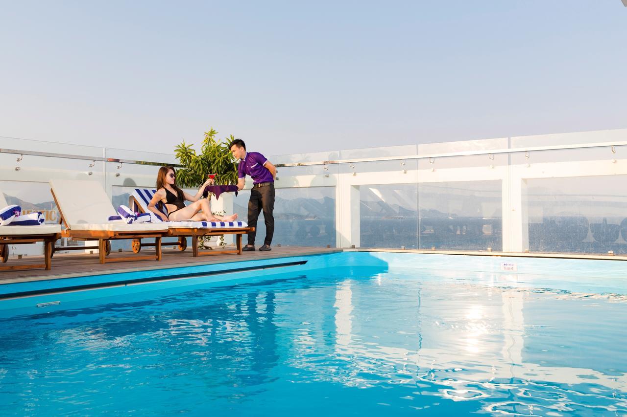 Balcony Hotel