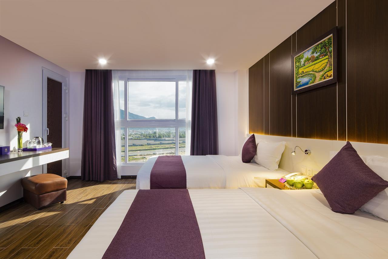 Balcony Hotel