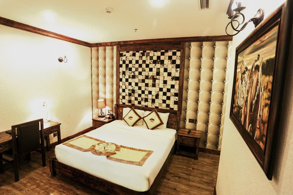 Seventeen Saloon Hotel 3*