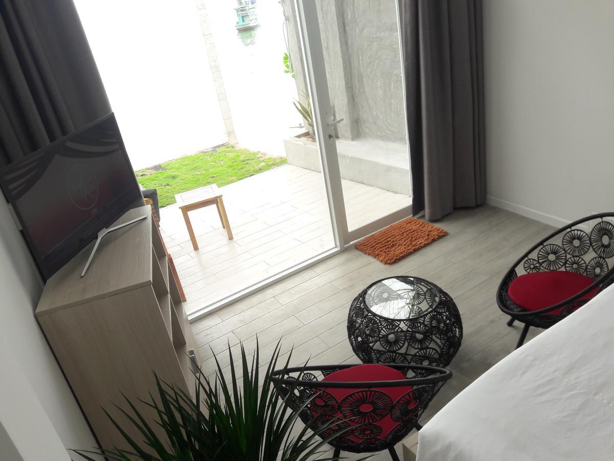 Ts House *