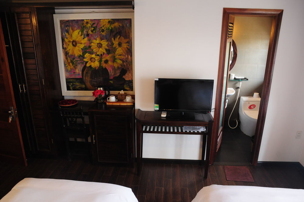 Calm House Hotel Hoi An 1 2* Hoi An