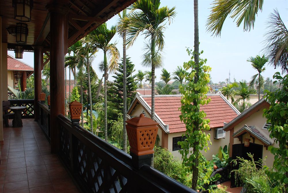 Pho Hoi Riverside Khu nghỉ mát 3*
