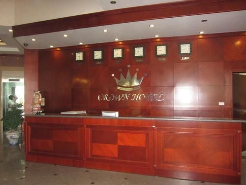 Crown Hotel