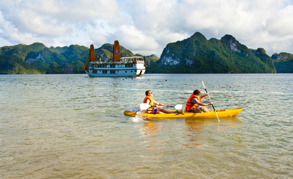  Halong Phoenix Cruiser
