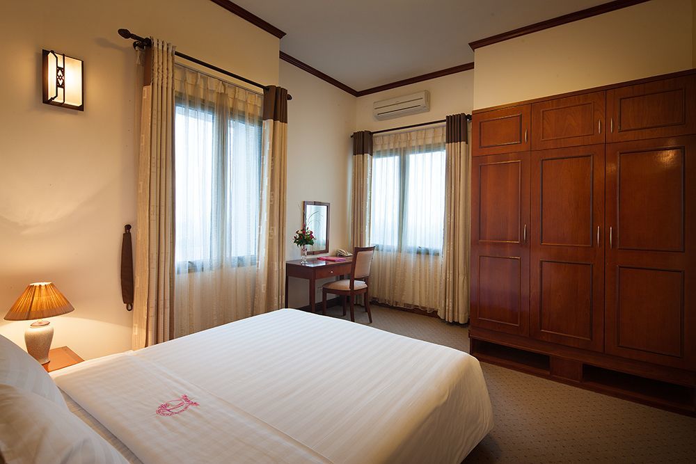 Hotel Cwd 3*